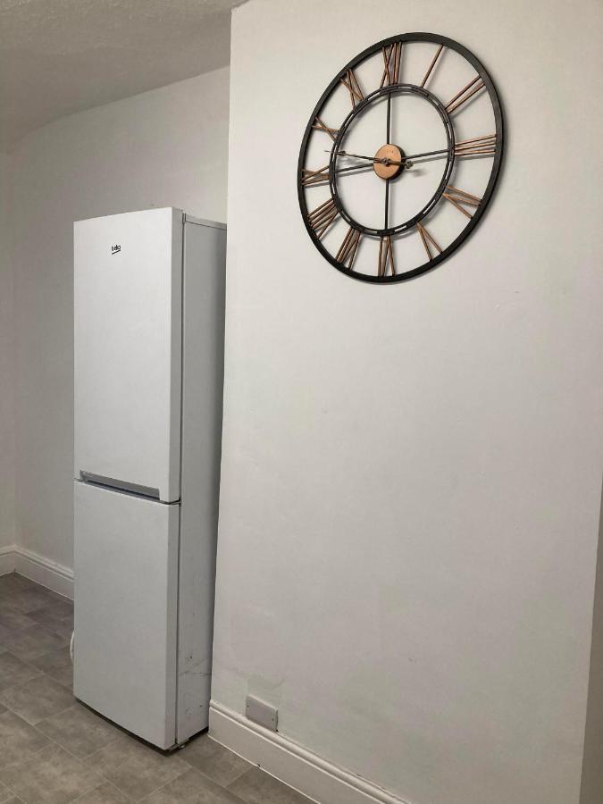 Agapi Apartment - Sea View Sleeps Ten Blackpool Buitenkant foto